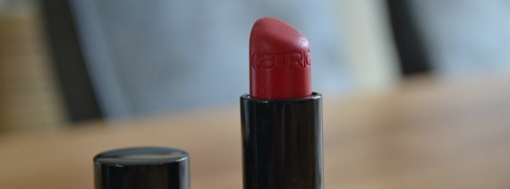 the dutch review catrice ultimate colour 360 MATTraction